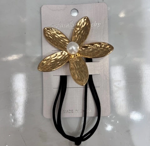 Резинка для волос с декором "AKS - DesignPRO", цветок, цвет золото, 5*5см