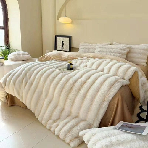 Плед 200*230 см "RABBIT", двусторонний, цвет молочный